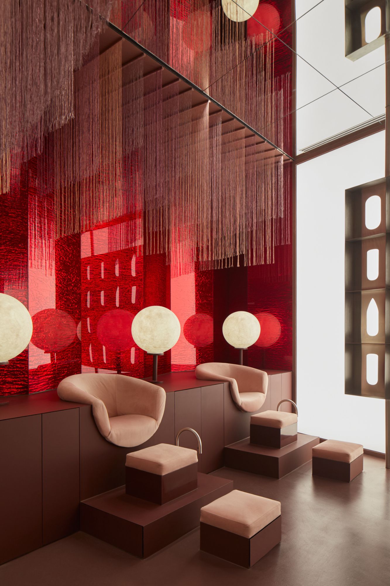 R&oacute;is&iacute;n Lafferty, R&oacute;is&iacute;n Lafferty Blends Functionality with a Deliberate Theatricality