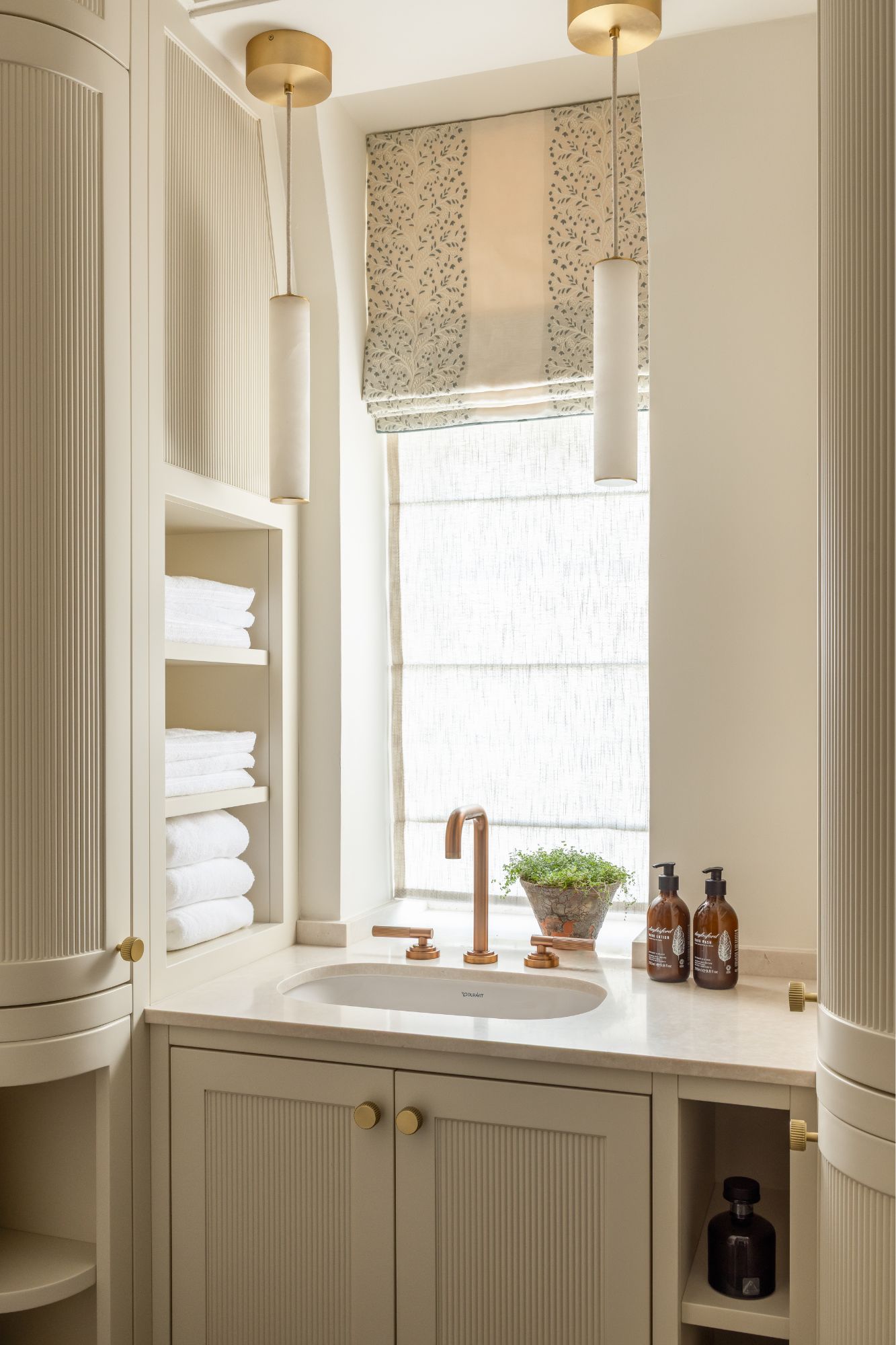 Lindi Reynolds, The Story Behind Lindi Reynolds & Co: Delivering Timeless Sophistication