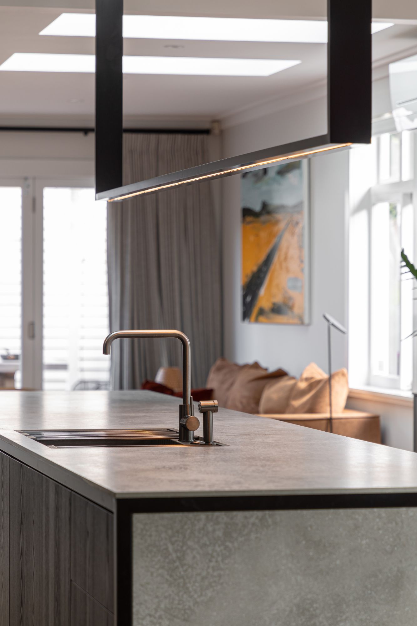 Sticks+Stones Design, Sticks+Stones Design Create a Robust and Grounded Kitchen Design