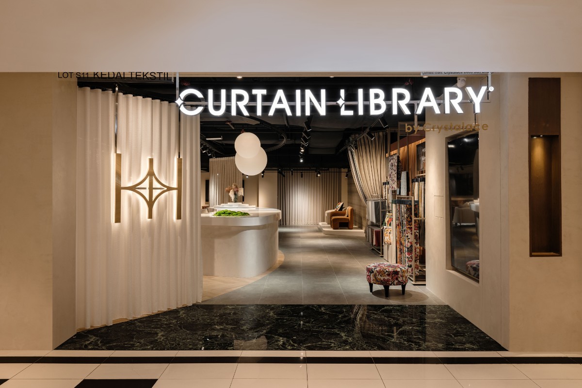 Solid Design Studio, Solid Design Studio Create a Fluid and Dynamic Retail Space