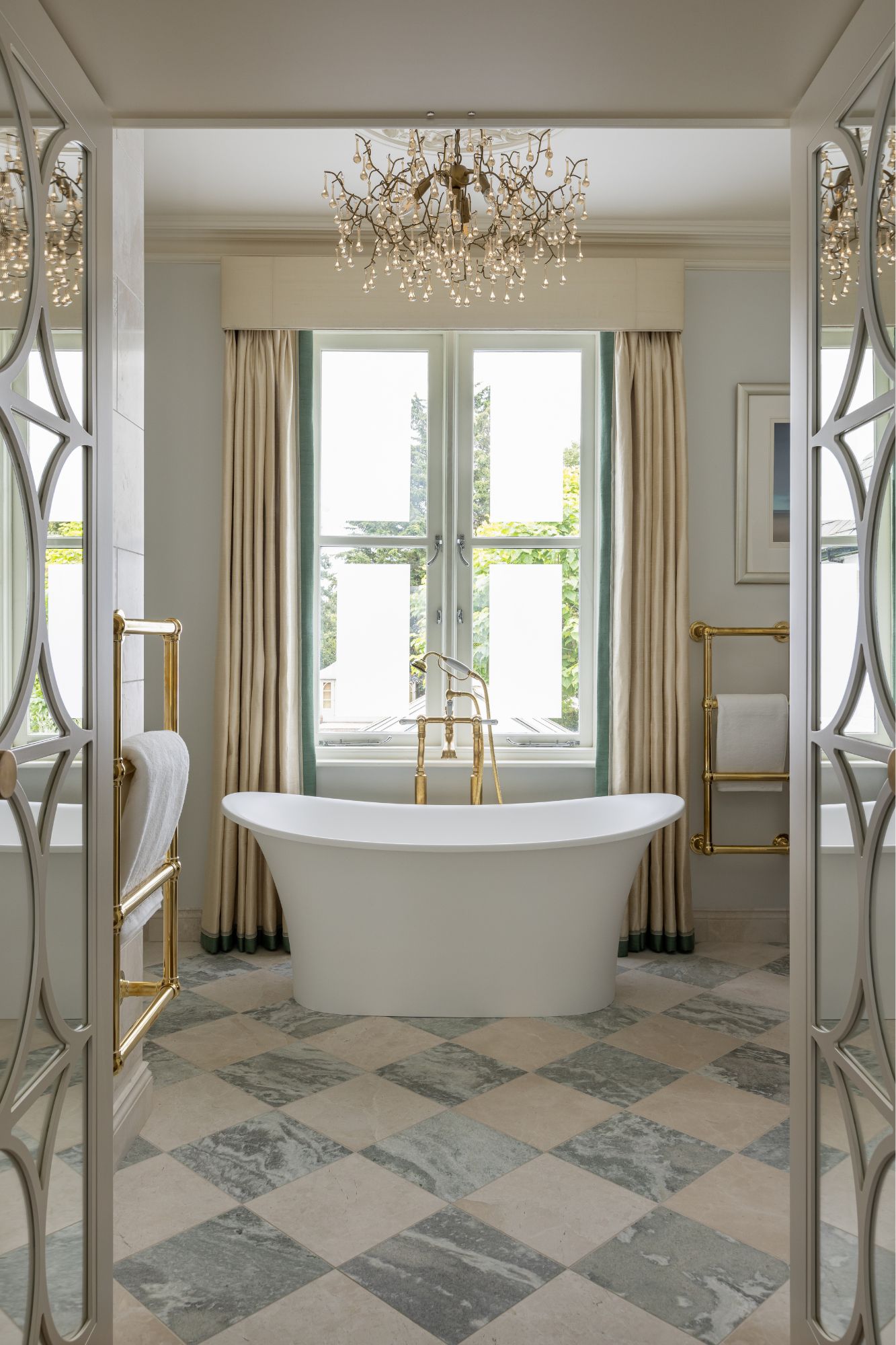 Lindi Reynolds, The Story Behind Lindi Reynolds & Co: Delivering Timeless Sophistication