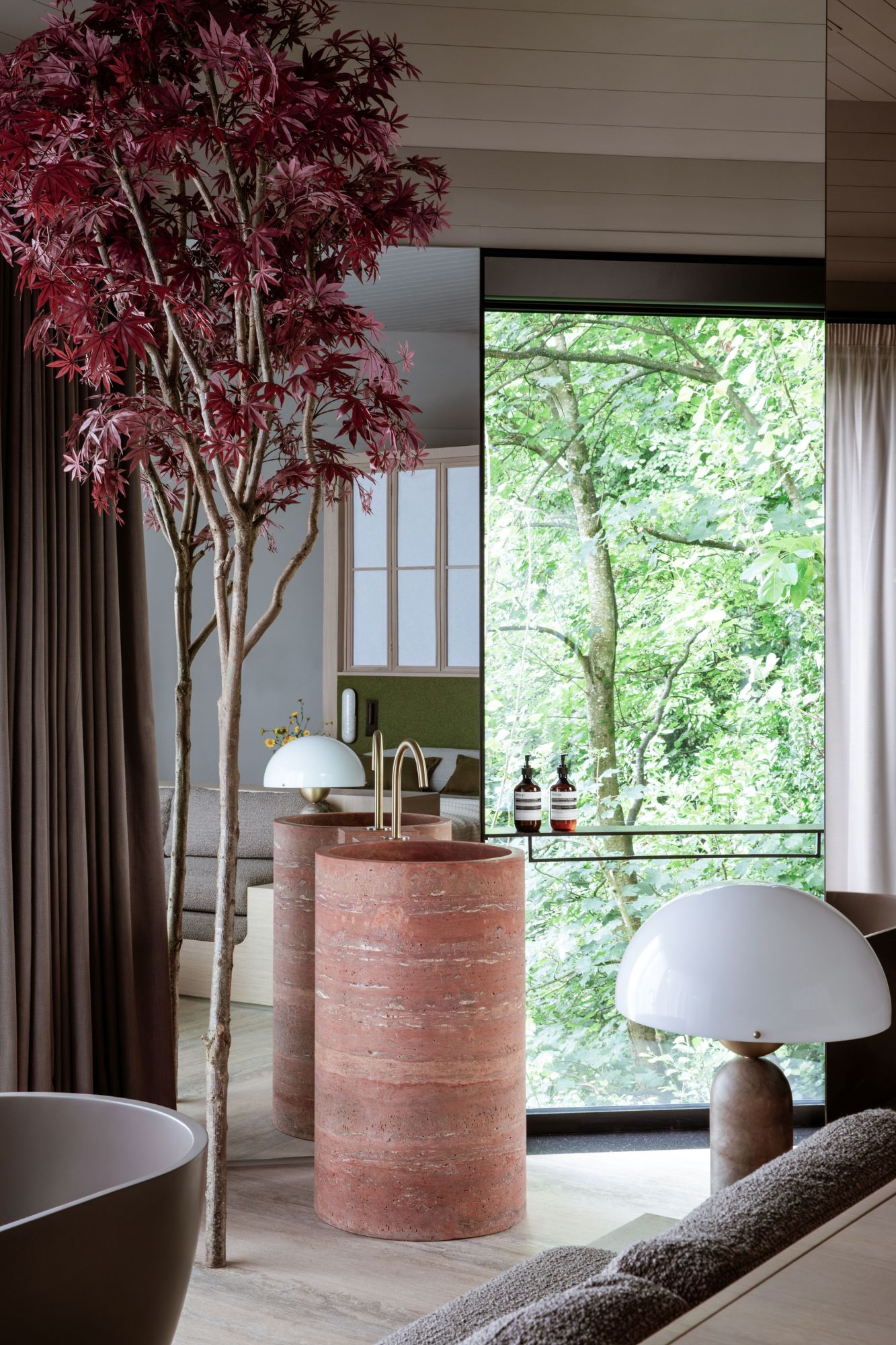 R&oacute;is&iacute;n Lafferty, R&oacute;is&iacute;n Lafferty Crafts a Destination that Feels Both Luxurious and Deeply Rooted in Nature