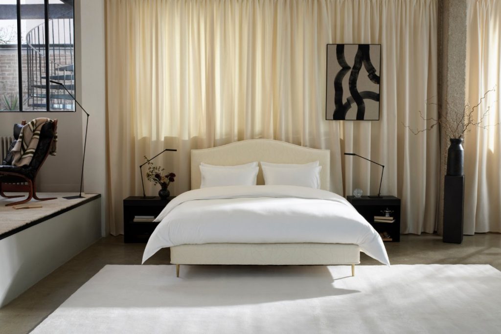Vispring Unveils Exclusive Collaboration With Tom Dixon in Milan at the Historic Mulino Estate