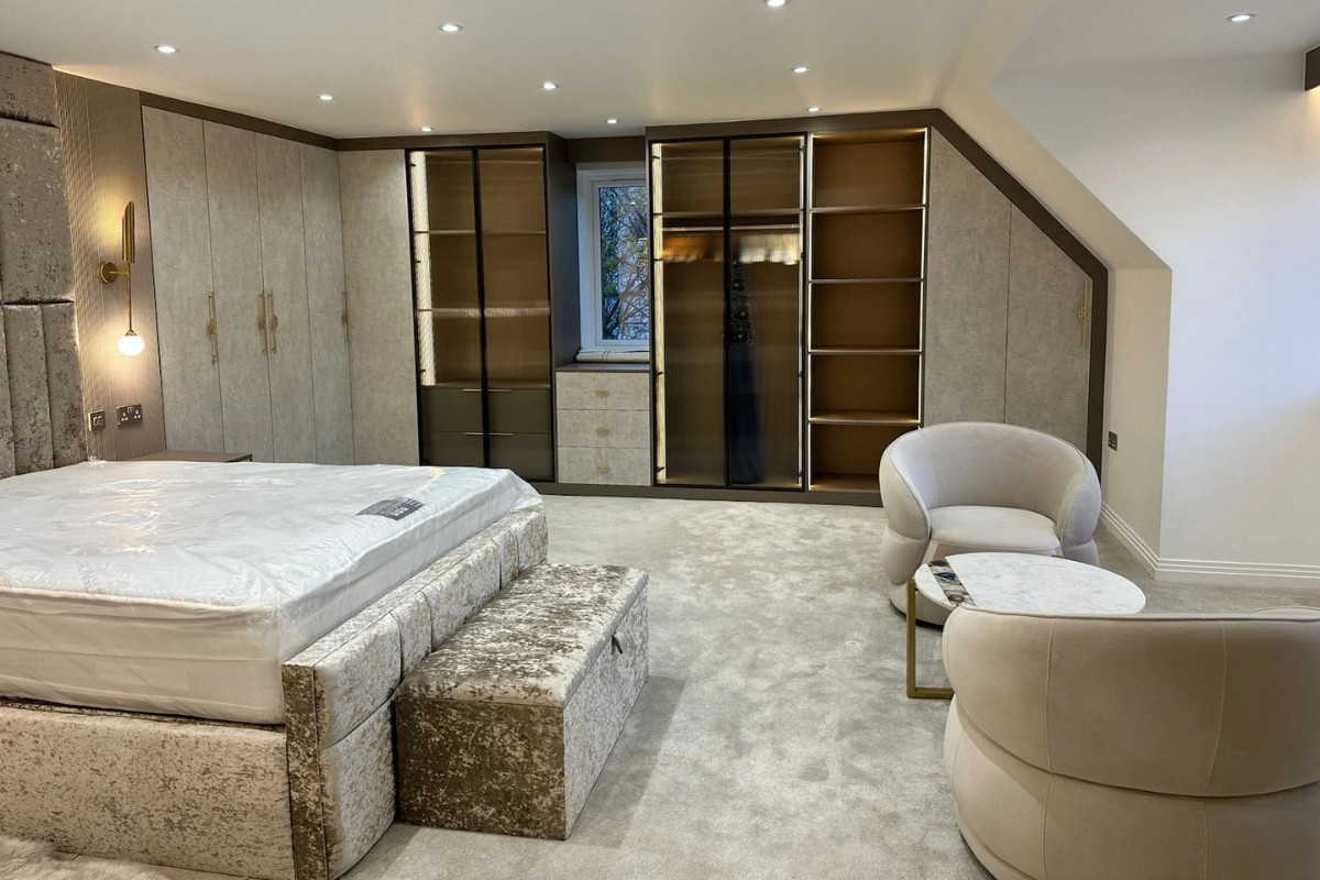 Oraanj Interior Design, The Art of Restraint: Oraanj Interior Design Resolves the Clutter in London&rsquo;s Luxury Bedrooms