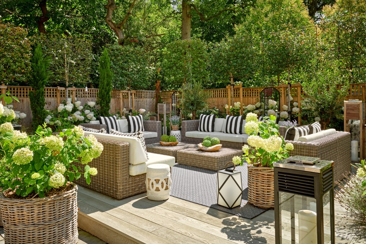 garden, Inside Out: Designing a Garden as an Extension of the Home