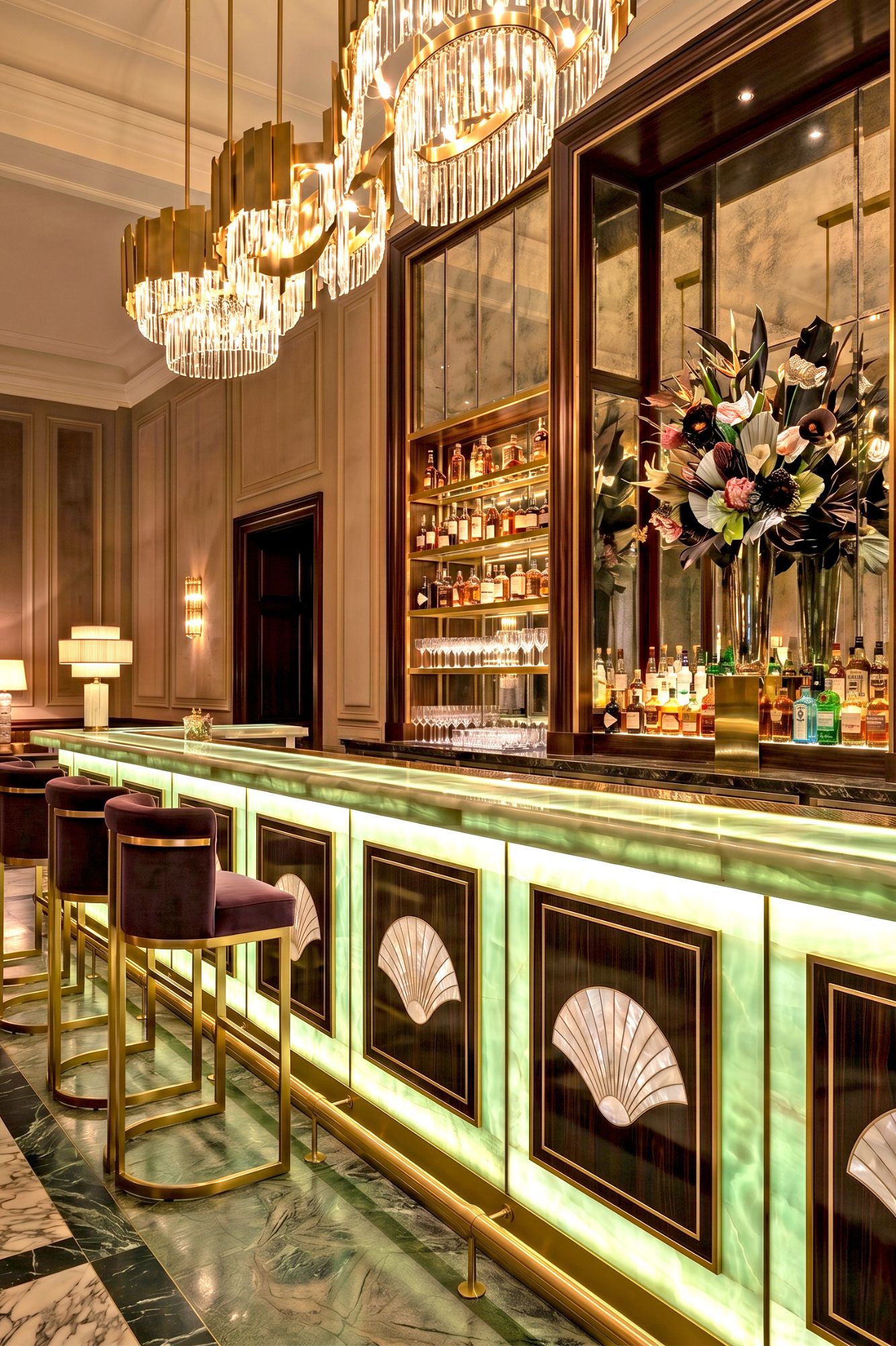 Pearl, From Jewellery to Interiors: The Architectural Elegance of Mother of Pearl