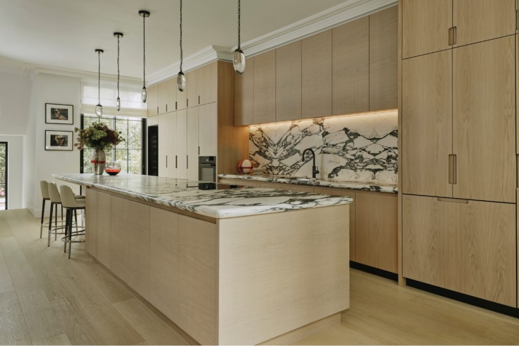 The Notting Hill Kitchen: A Ledbury Studio Design Built Around Book-Matched Marble