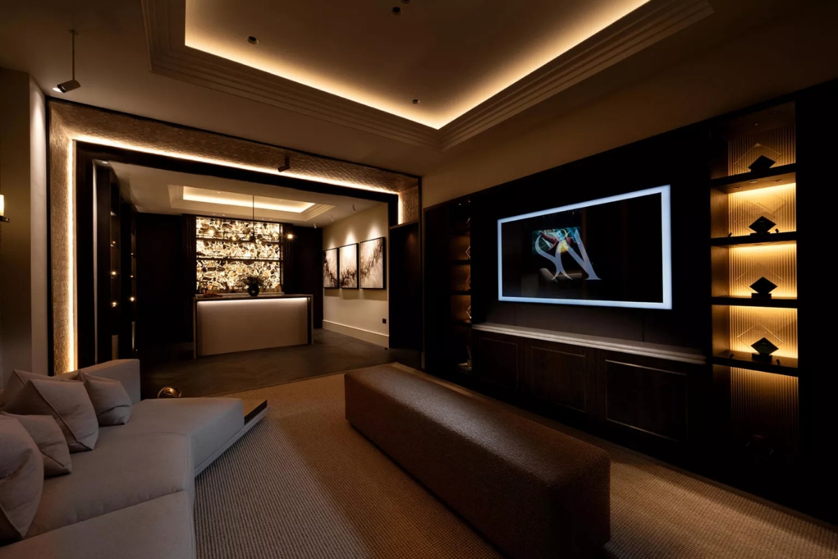 Lewis Knox, Lewis Knox Showcases Intelligent Living Through Atmosphere and Design