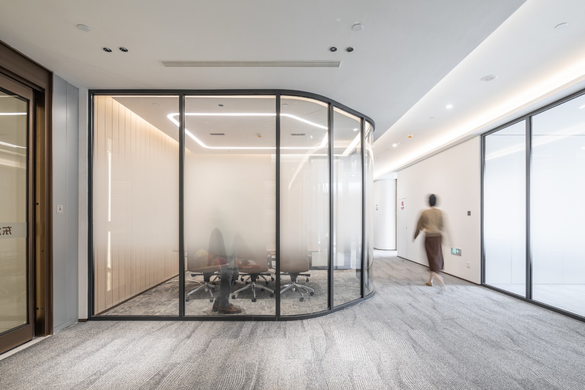 Space Matrix Design, Space Matrix Design Consultants Create a Dynamic and Immersive Office Environment