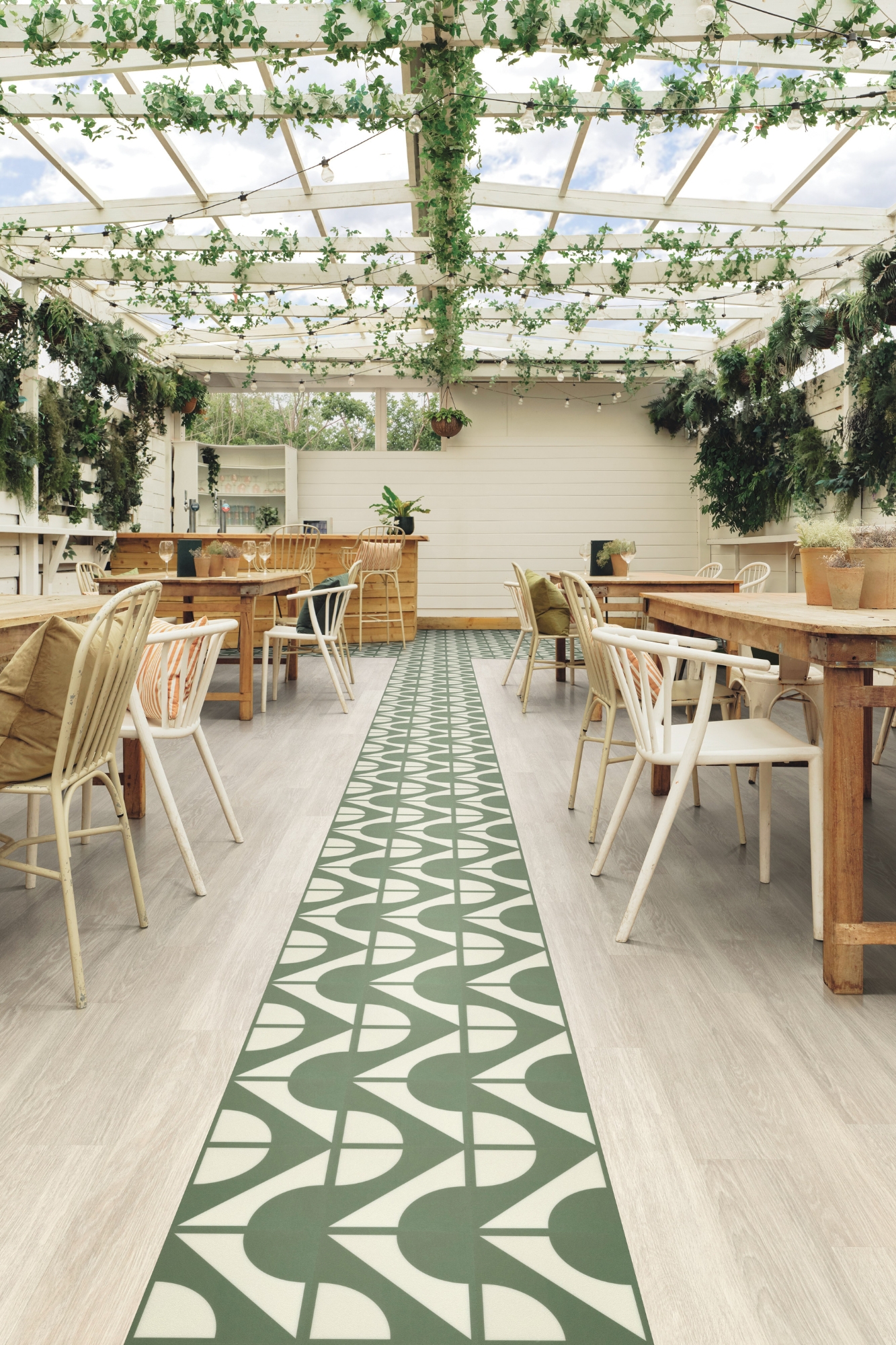 Karndean, Karndean Commercial Launches Knight Tile Curio, Bringing Joy to Geometric Flooring
