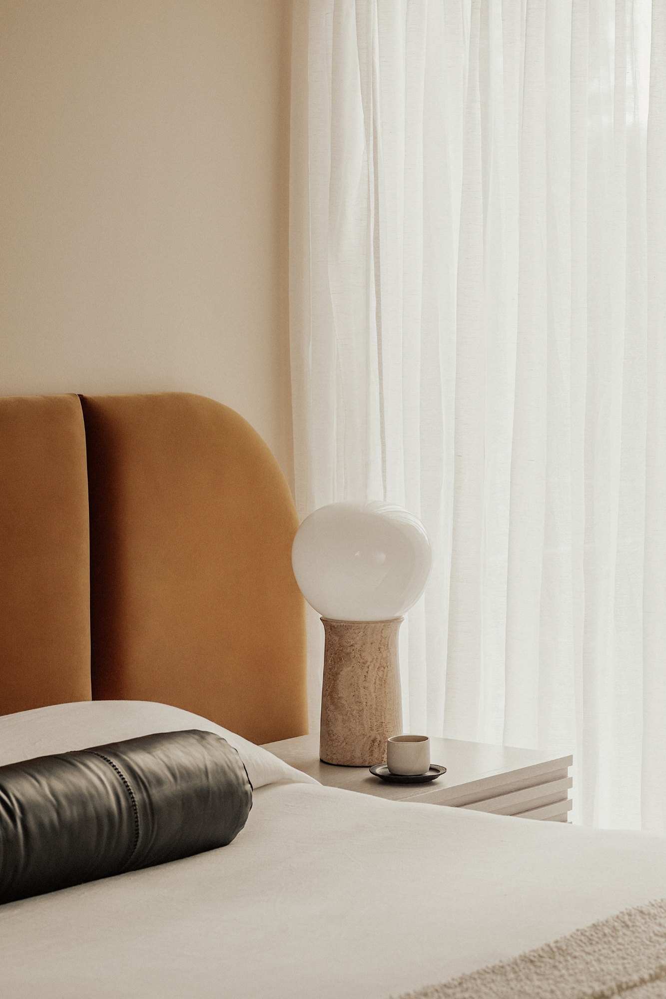 Lucy Goldbart Interior Design, Lucy Goldbart Interior Design Transforms Dated Designs Into Warmth and Character