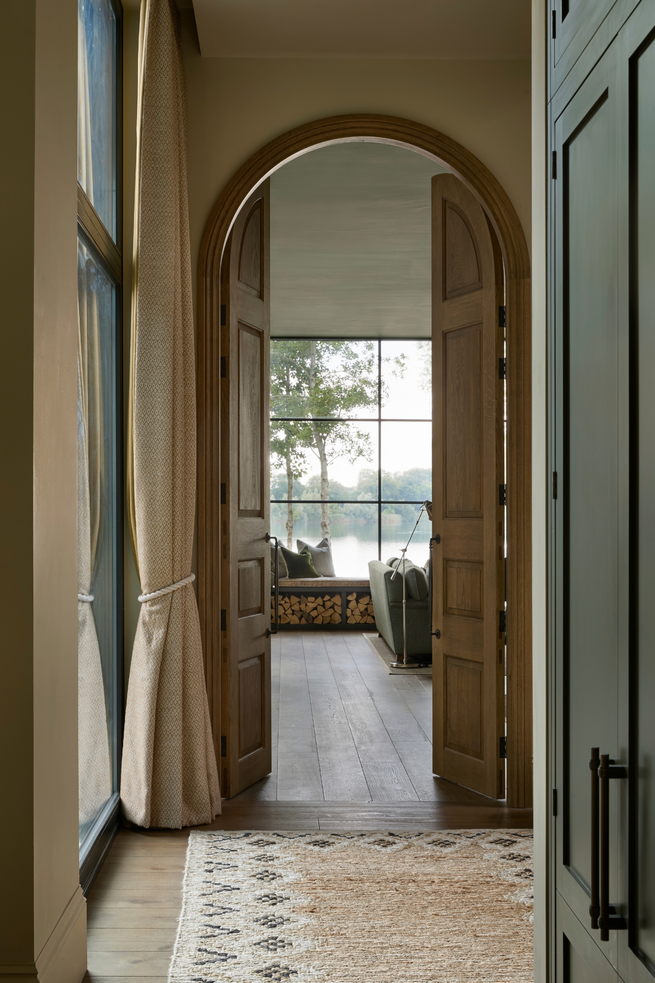 Artfocus Studio, Hamilford Design Blends British Countryside Charm with Modern Elegance