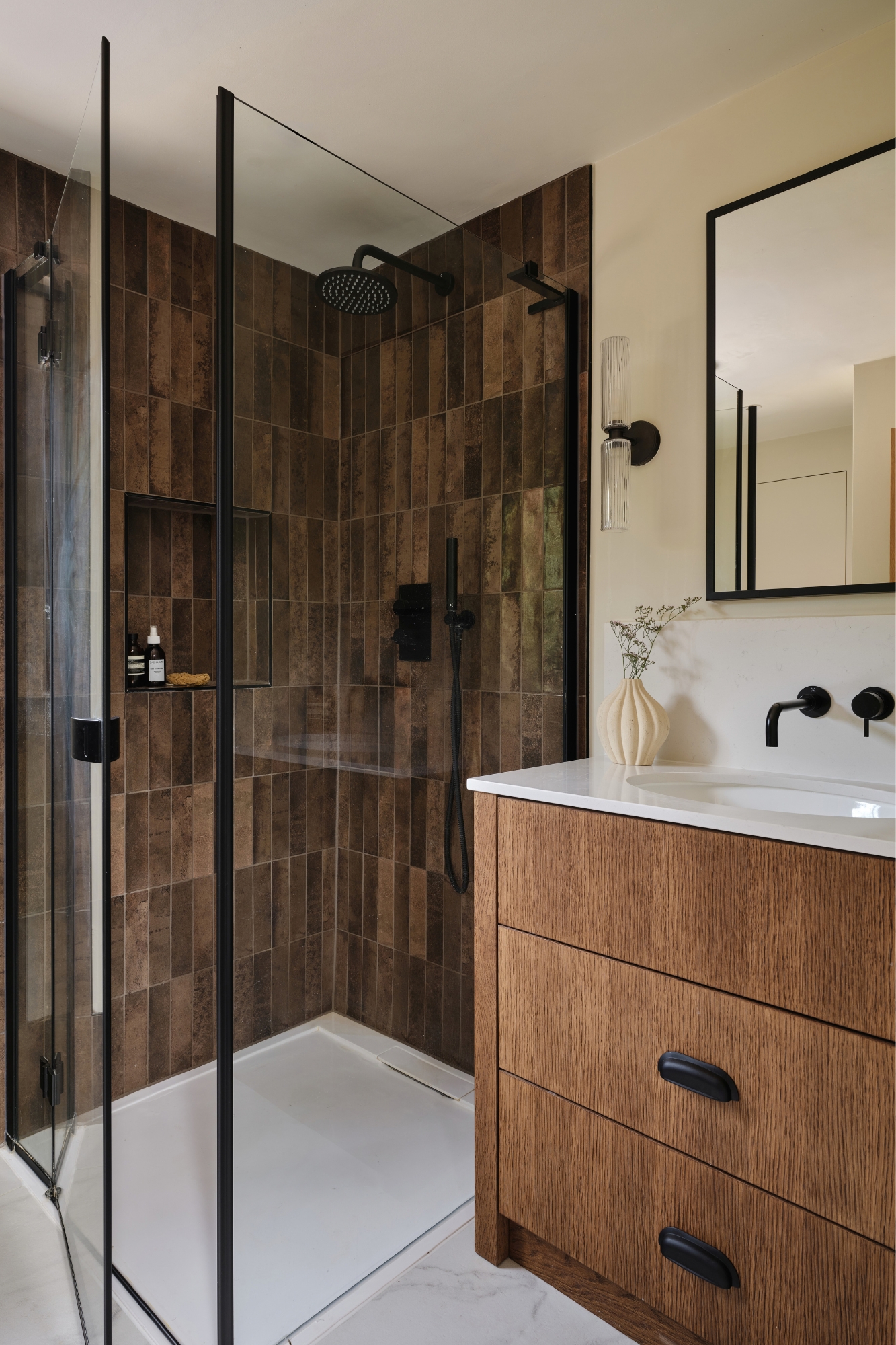 Pia Design, Hillview House: Pia Design Modernises a Traditional Country Home
